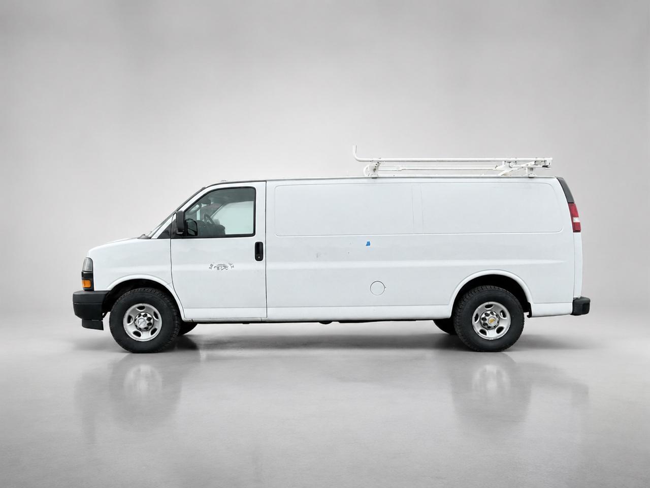 chevrolet express cargo 2018 1GCWGBFP9J1187806 image chevrolet express cargo 2018 1GCWGBFP9J1187806 image